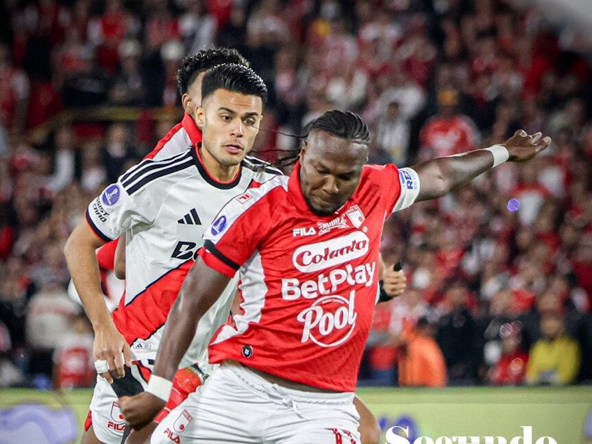 Hugo Rodallega, capitán de Independiente Santa Fe en duelo ante River Plate por la Copa Sudamericana / @SantaFe