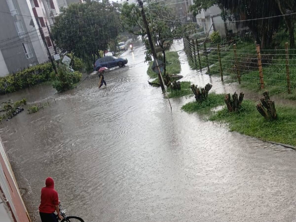 Fuertes lluvias sobre Pereira y Dosquebradas generaron emergencias en varios sectores