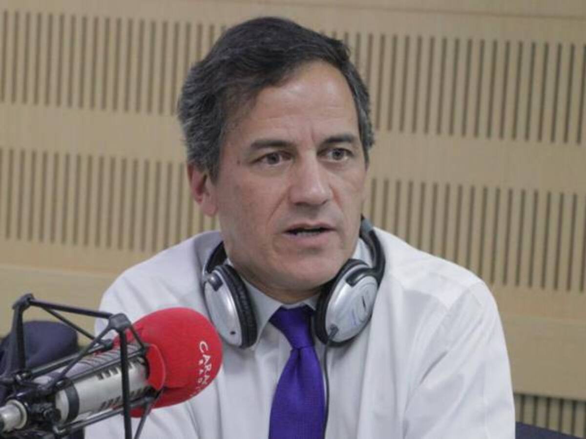 Gobierno deberá darse la pela y pagar déficit del sistema de salud: Nieto