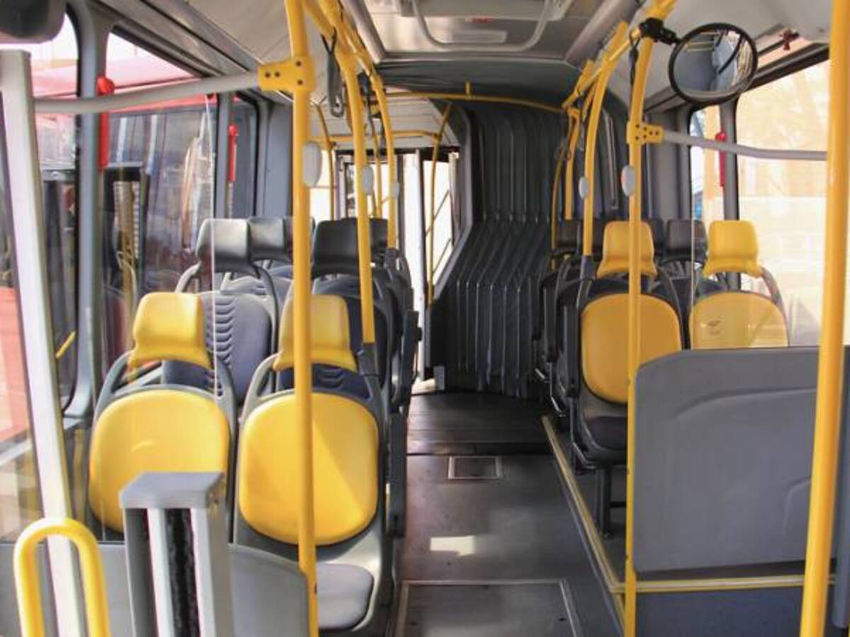 Nuevos buses de TransMilenio tendrán bancas a lo largo del bus