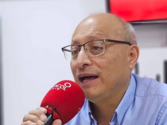 Nicolás Toro Muñoz - Caracol Radio