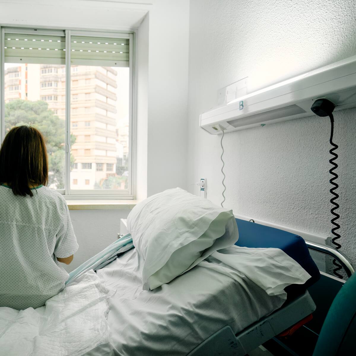 Es importante mantener viabilidad financiera del sistema: médica Internista