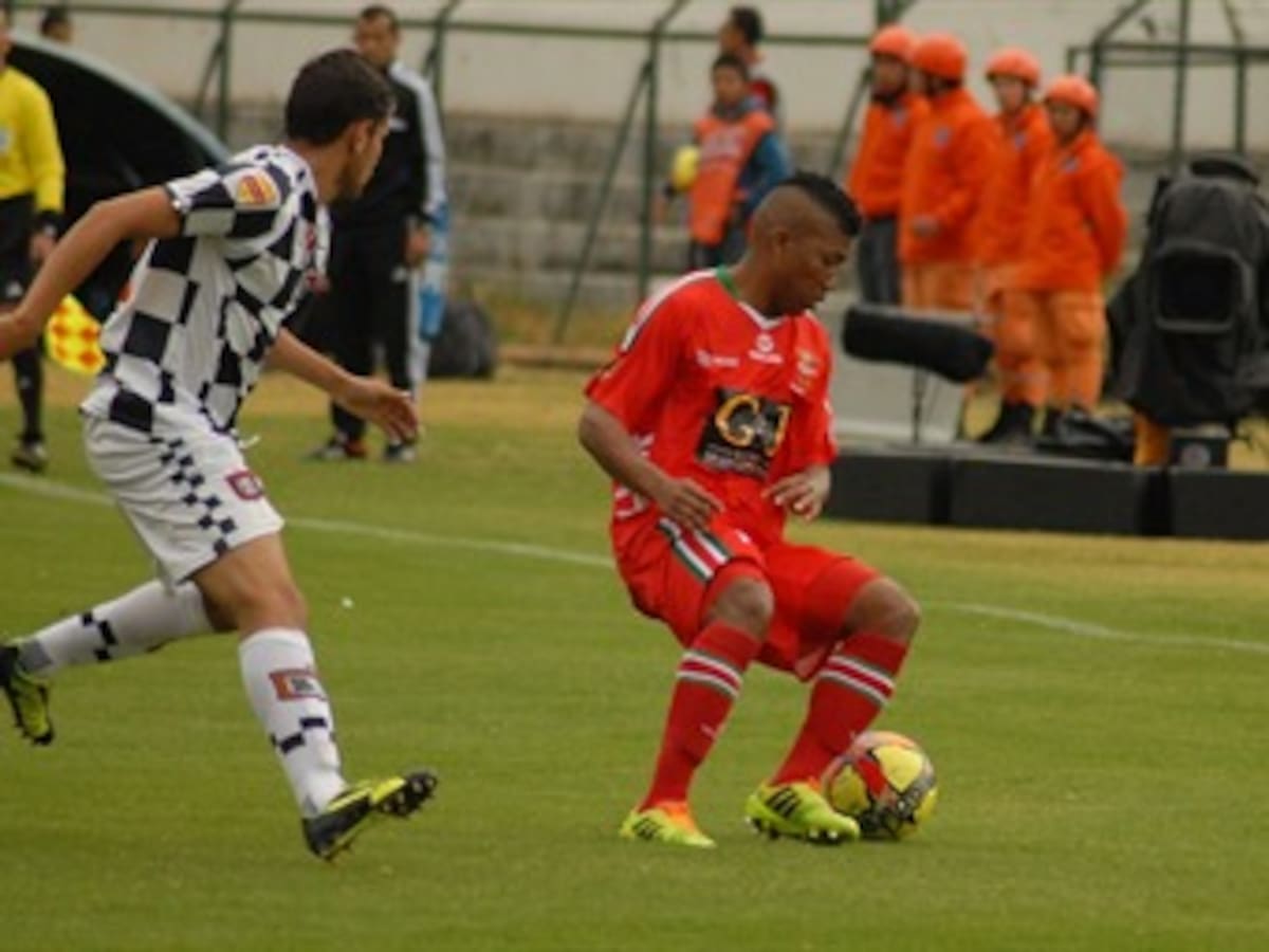 Patriotas volvió a ganar el clásico de Tunja, que tuvo final polémico