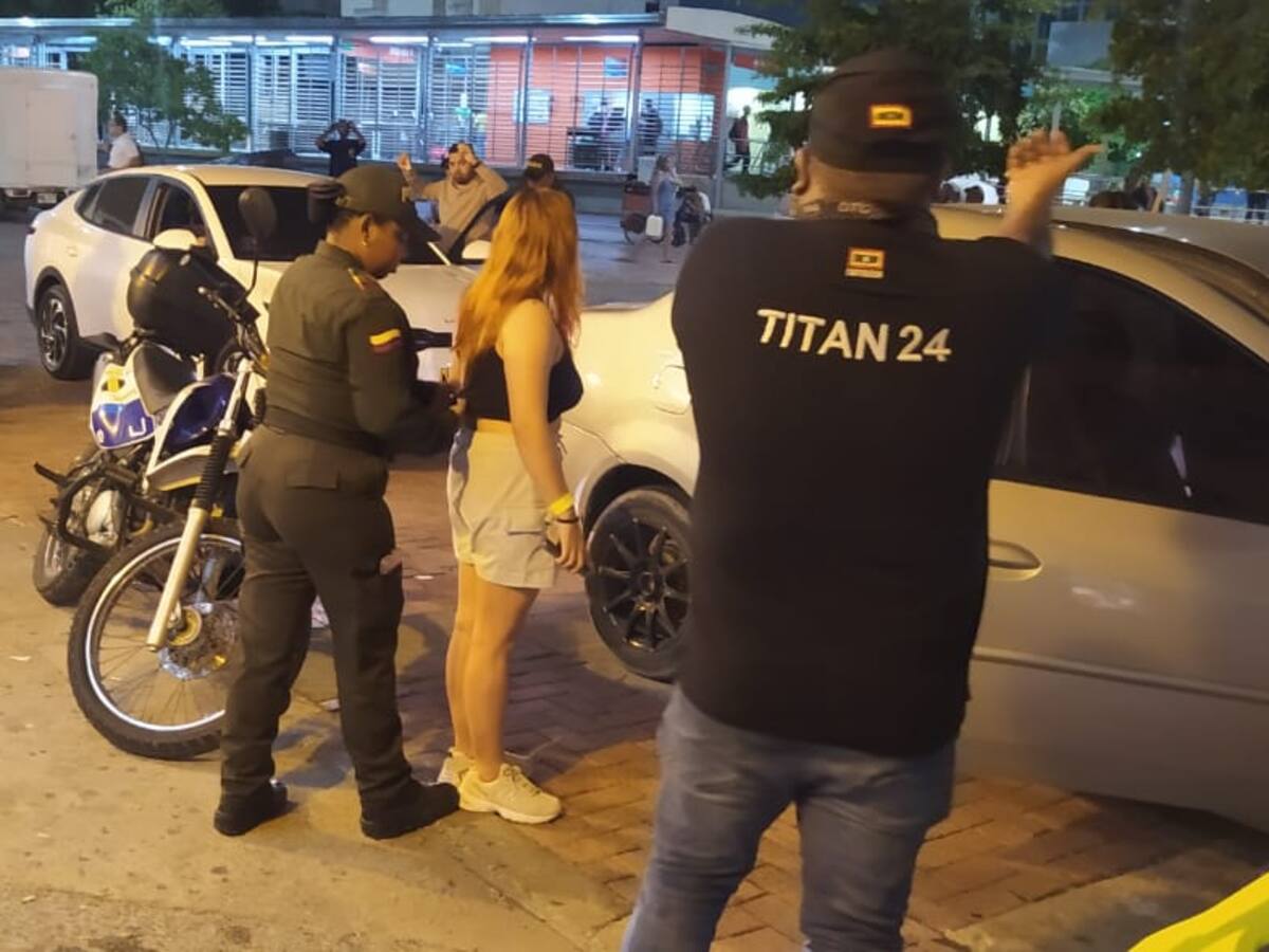 Cierre de negocio e inmovilización de vehículos en el centro histórico de Cartagena