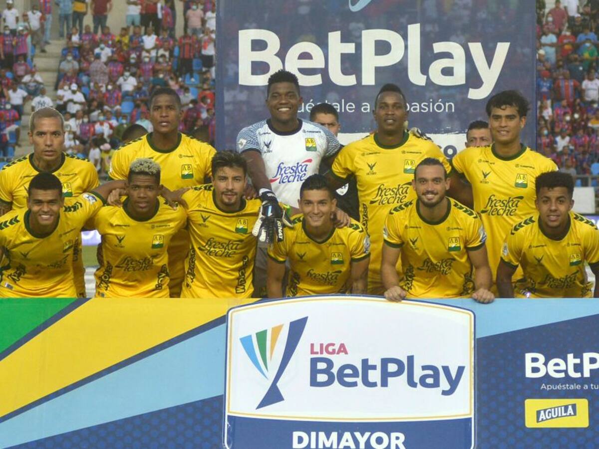 Bucaramanga ganó en Santa Marta, en un partido que terminó antes de tiempo