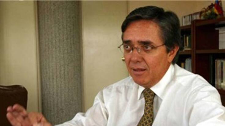 No hay riesgo grave de desabastecimiento por paro camionero: mintransporte