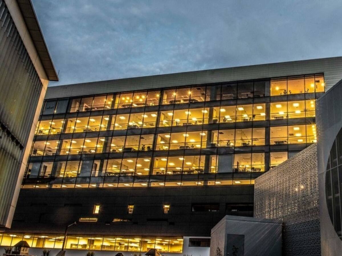 Zancadillas y reuniones de medianoche: la campaña de las potenciales defensoras