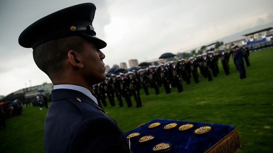 El Ejército Nacional condenó que militares en retiro estén involucrados en un posible caso de interceptaciones ilegales. Foto: Colprensa