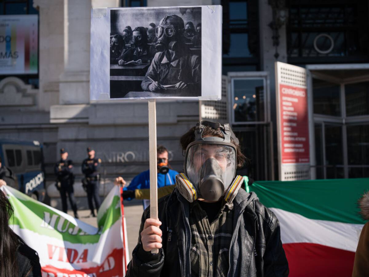 Alerta en Irán por envenenamientos de niñas: ¿quiénes están detrás?