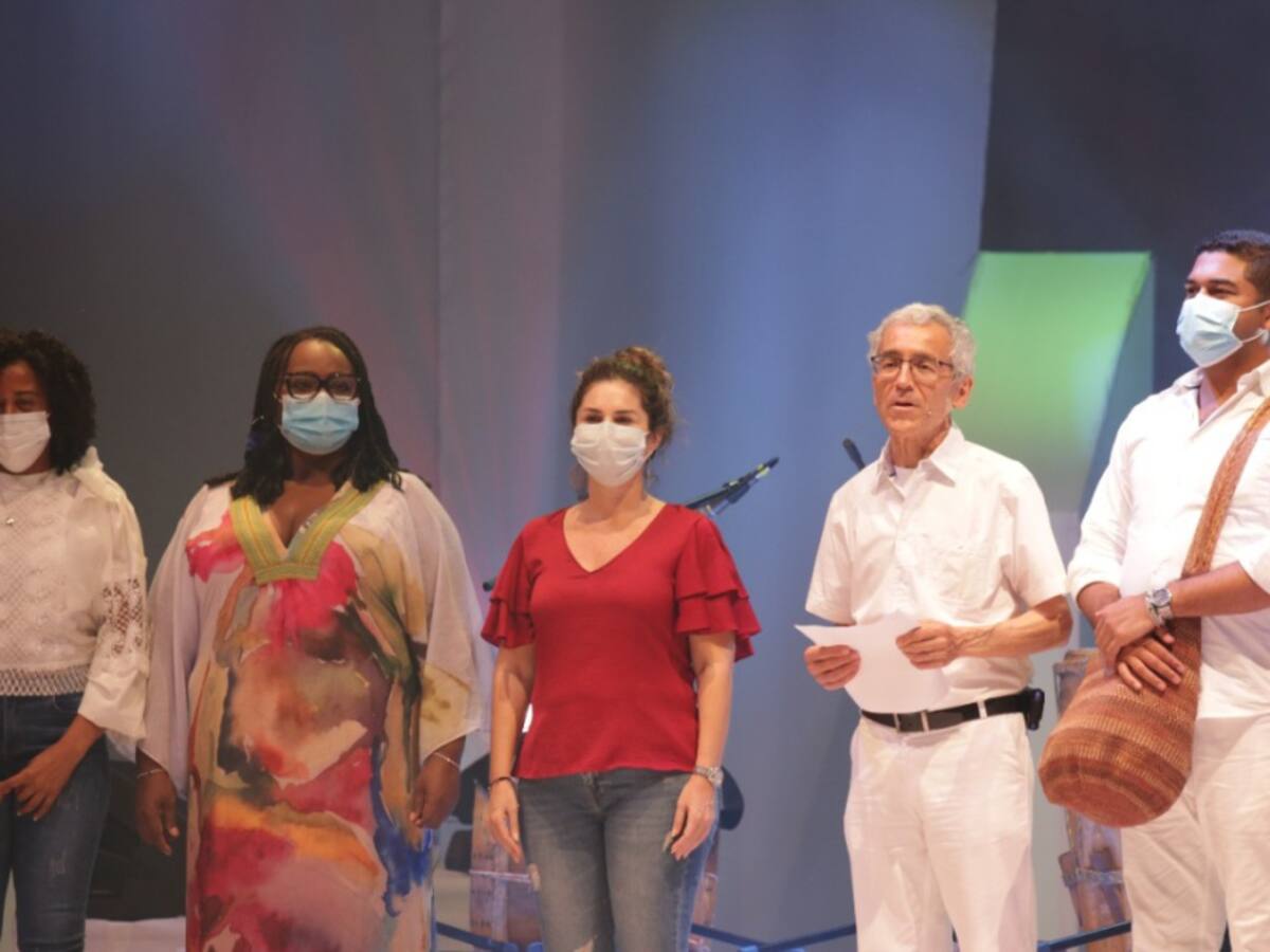 Comisión de la Verdad pide al Estado y ELN sentarse a negociar