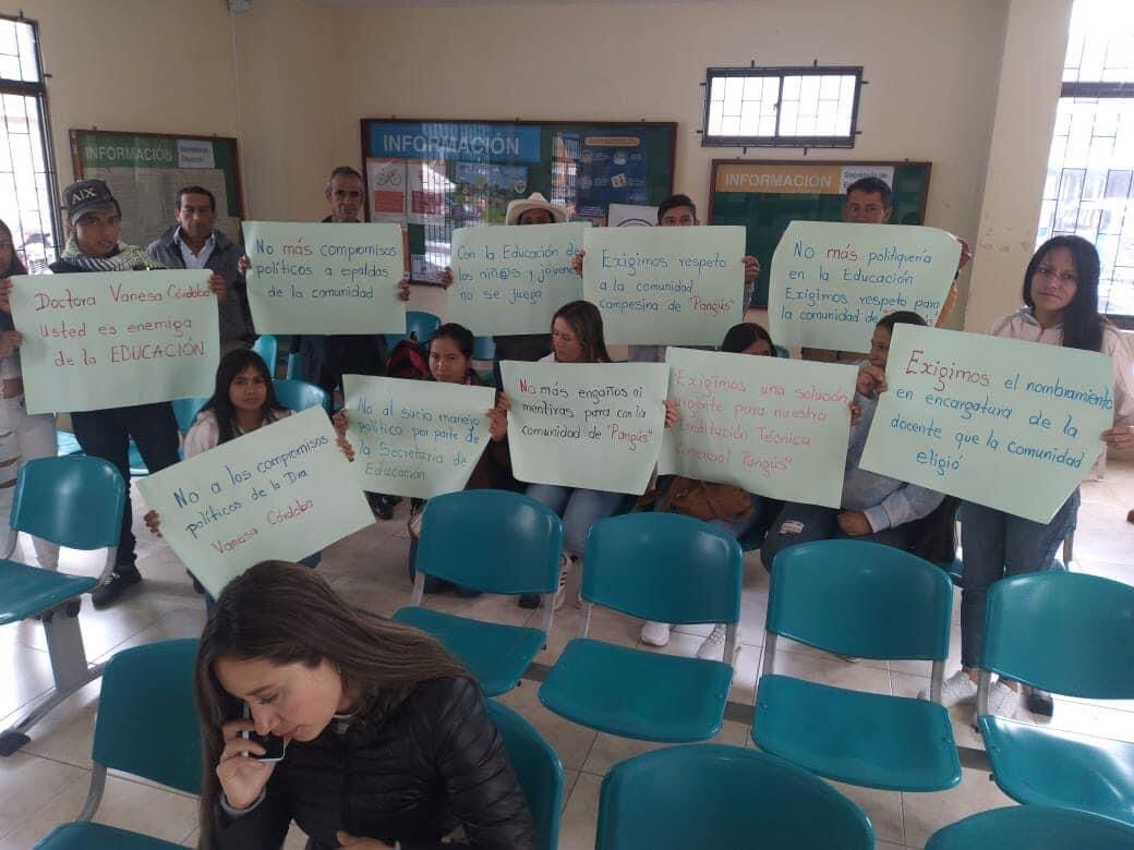 Estudiantes protestan en Nariño por faltad e docentes y administrativos. | Foto: Redes Sociales