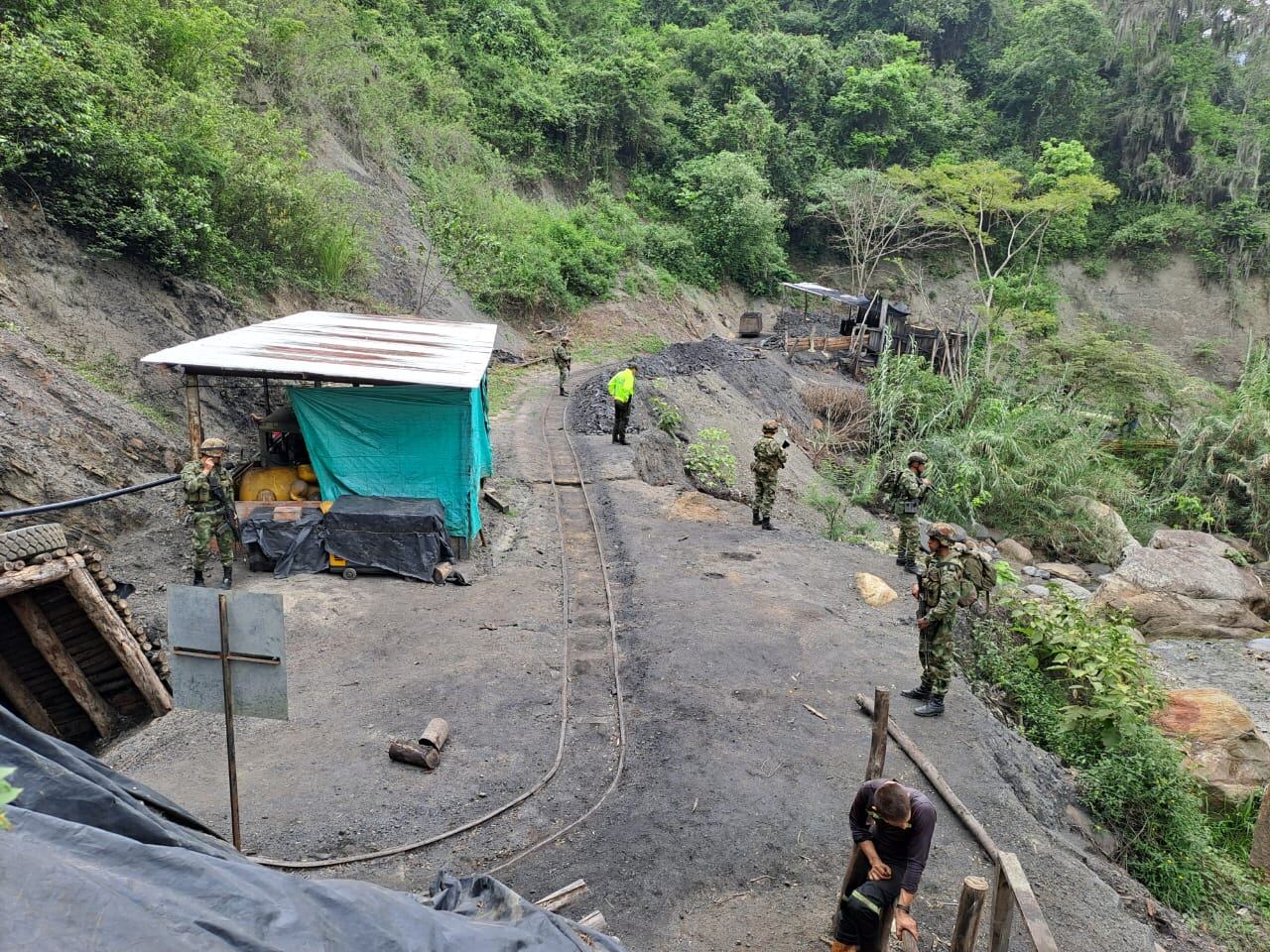 Ejército adelanta acciones contra minería ilegal en Norte de Santander