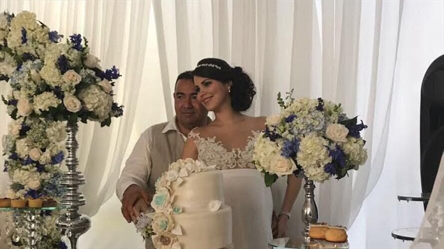 A la penitenciaria ingresaron elementos no autorizados como mesas, mantelería, arreglos florales, y velos. Foto: Cortesía Semana.