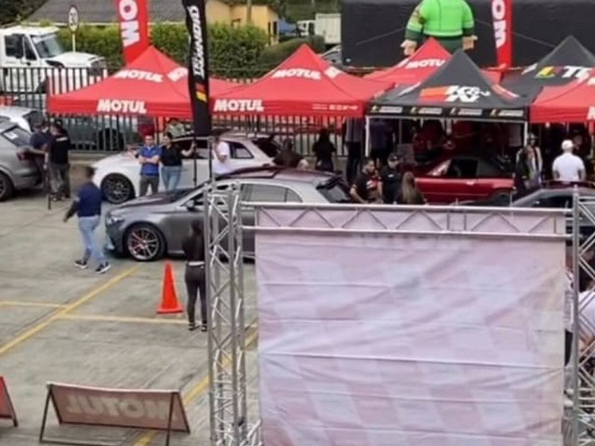 70 pilotos participan de carrera automovilística “trepadores La Línea 2022”