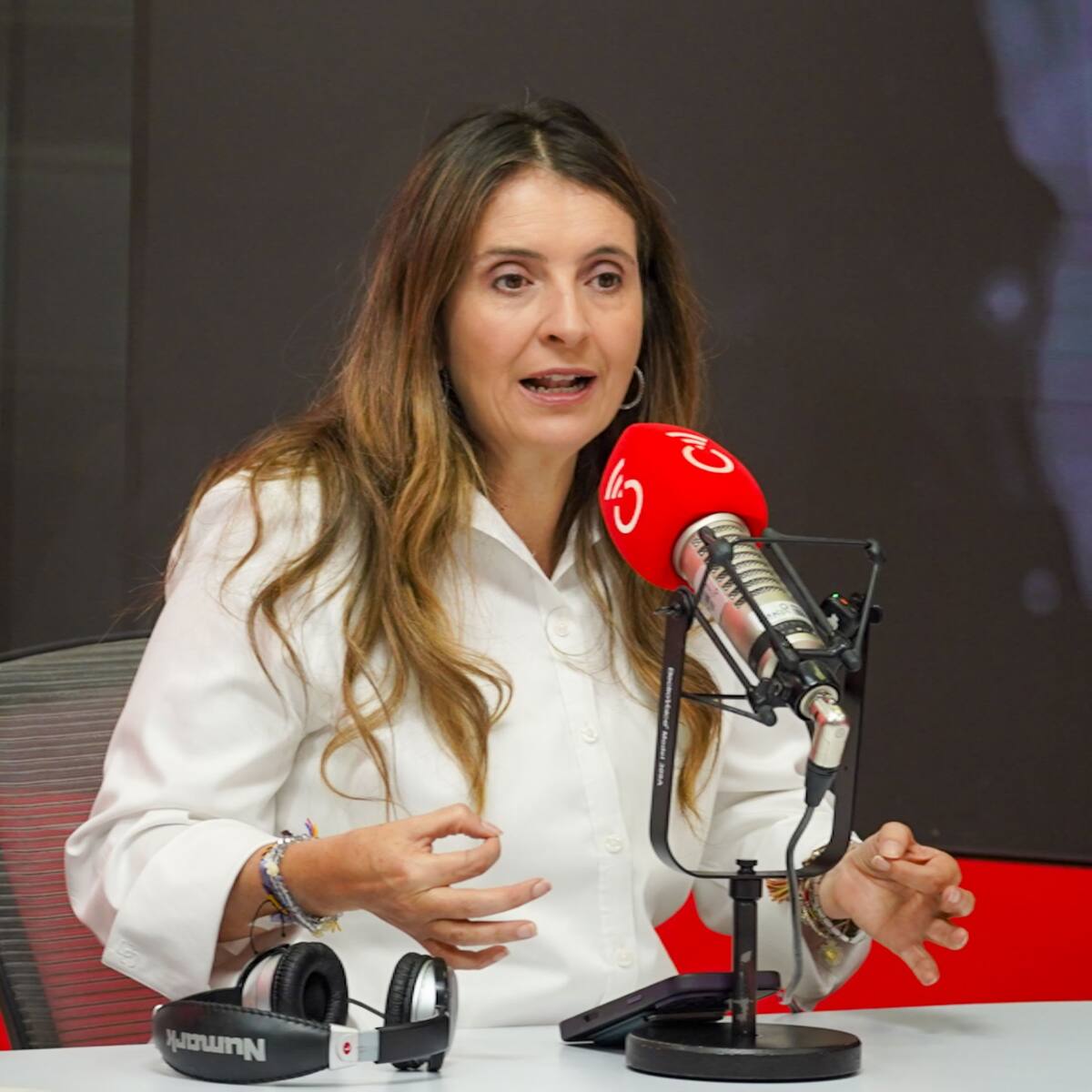 Paloma Valencia demandó el decreto que ordena el traslado de 25 billones de pesos de fondos privados