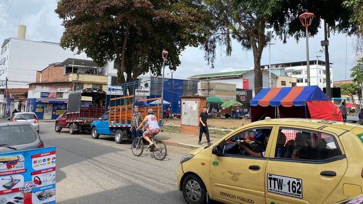Pánico por saltarín que se desinfló con niños adentro