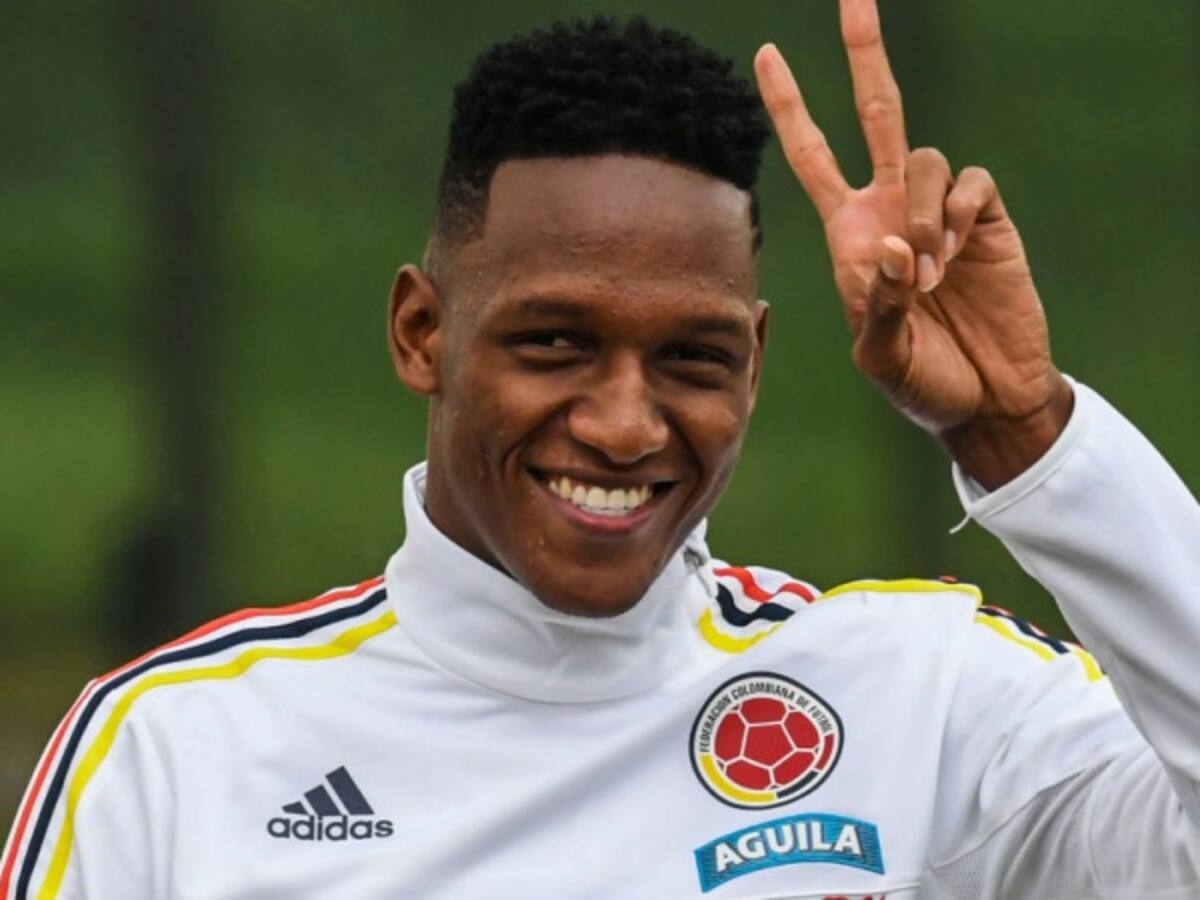 Yerry Mina llegará este martes a Barcelona para presentar exámenes médicos