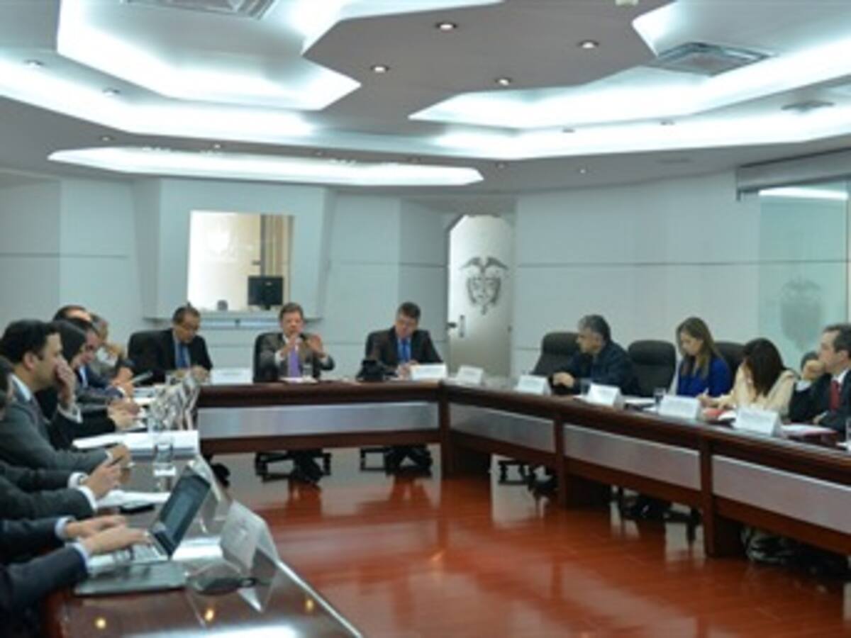 Reacciones antioqueñas por renuncia del gabinete de Santos