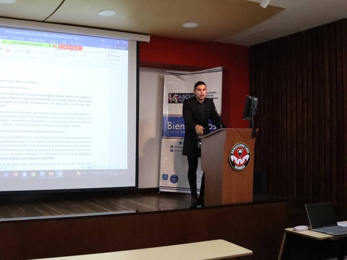 Academia y legisladores debaten sobre el futuro de la educación en Colombia