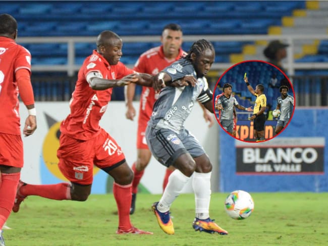 El juego América - Junior estuvo marcado por las decisiones arbitrales de Wilmar Montaño / Colprensa.