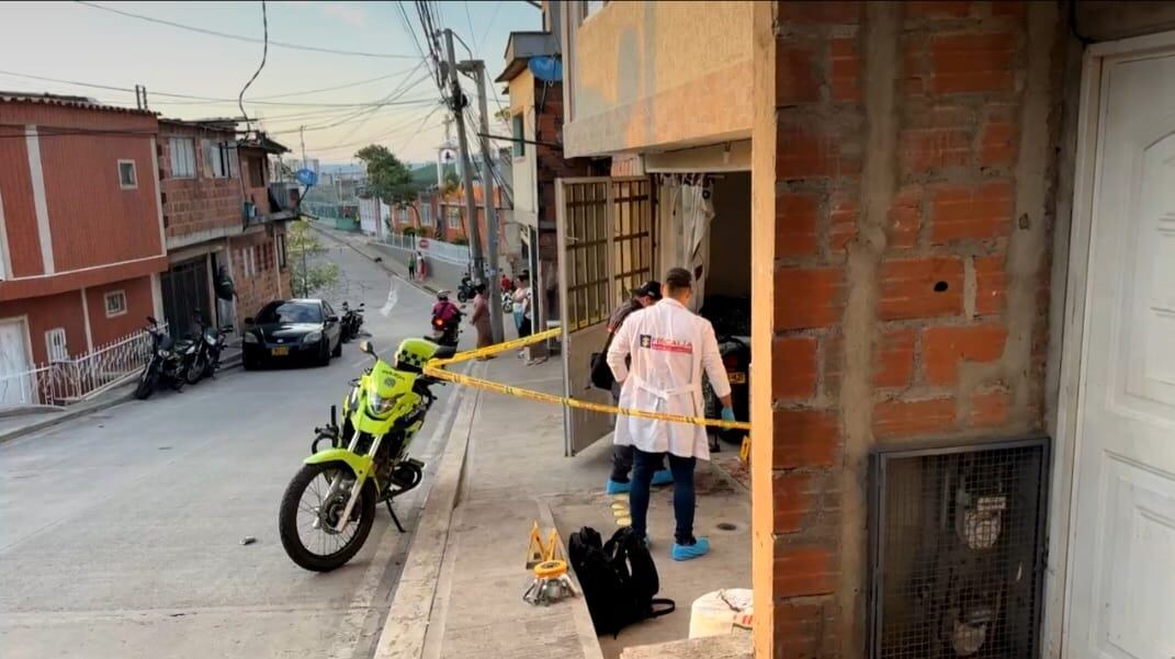 Ataque sicarial dejó tres personas heridas en el área metropolitana de Bucaramanga. / Suministrada por Lo Que Pasa en Bucaramanga.
