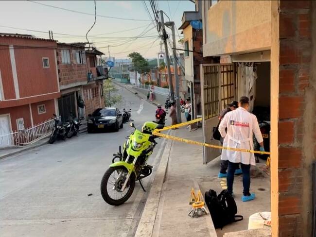 Ataque sicarial dejó tres personas heridas en el área metropolitana de Bucaramanga. / Suministrada por Lo Que Pasa en Bucaramanga.
