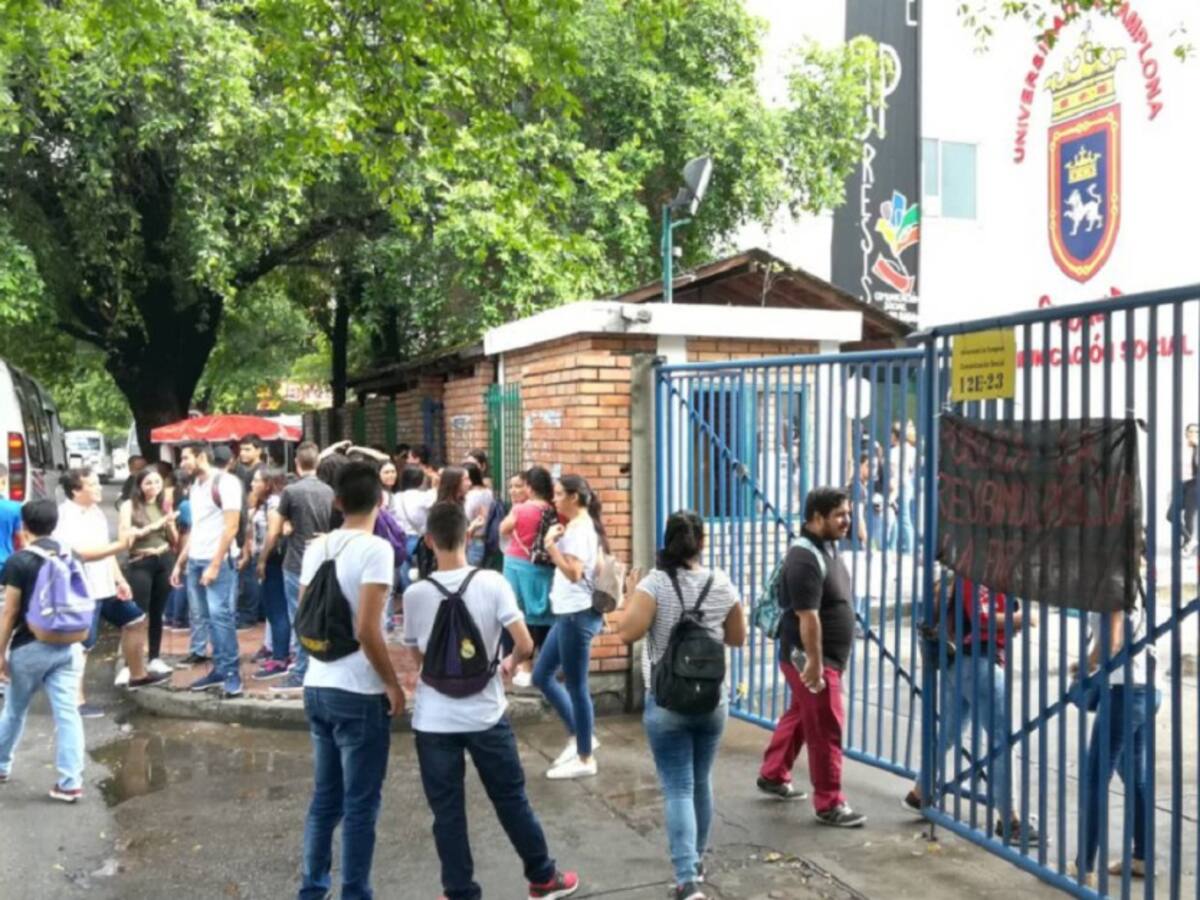 Estudiantes rechazan amenazas contra rector de la Universidad de Pamplona