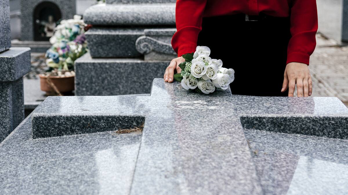 ¿Qué pasa si una persona muere antes de jubilarse? Esto dice la ley