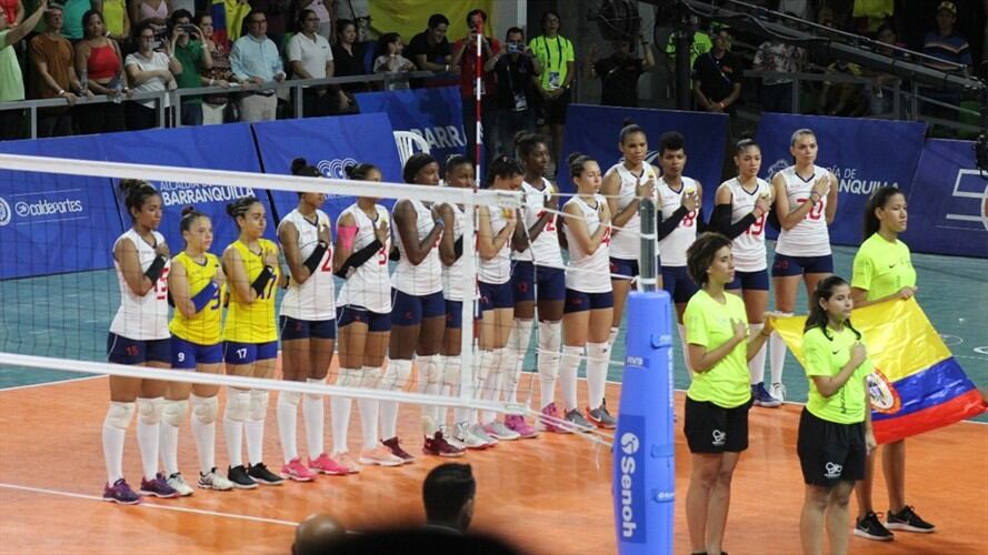 La Selección femenina de voleibol de Colombia perdió contra República Dominicana. Foto: W Radio