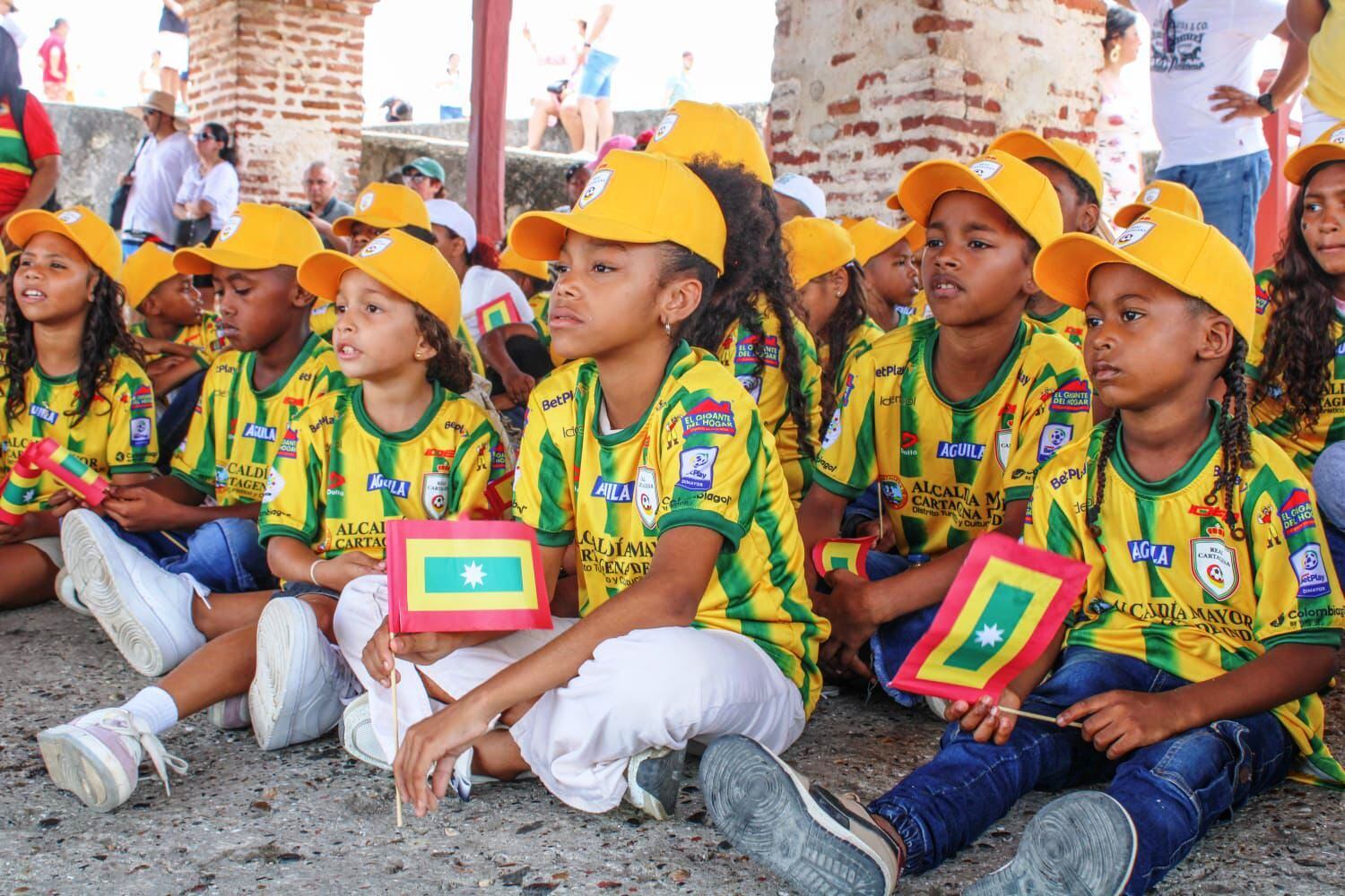 52 niños de Olaya Herrera vivieron la experiencia cultural de La Ruta de la Cartageneidad