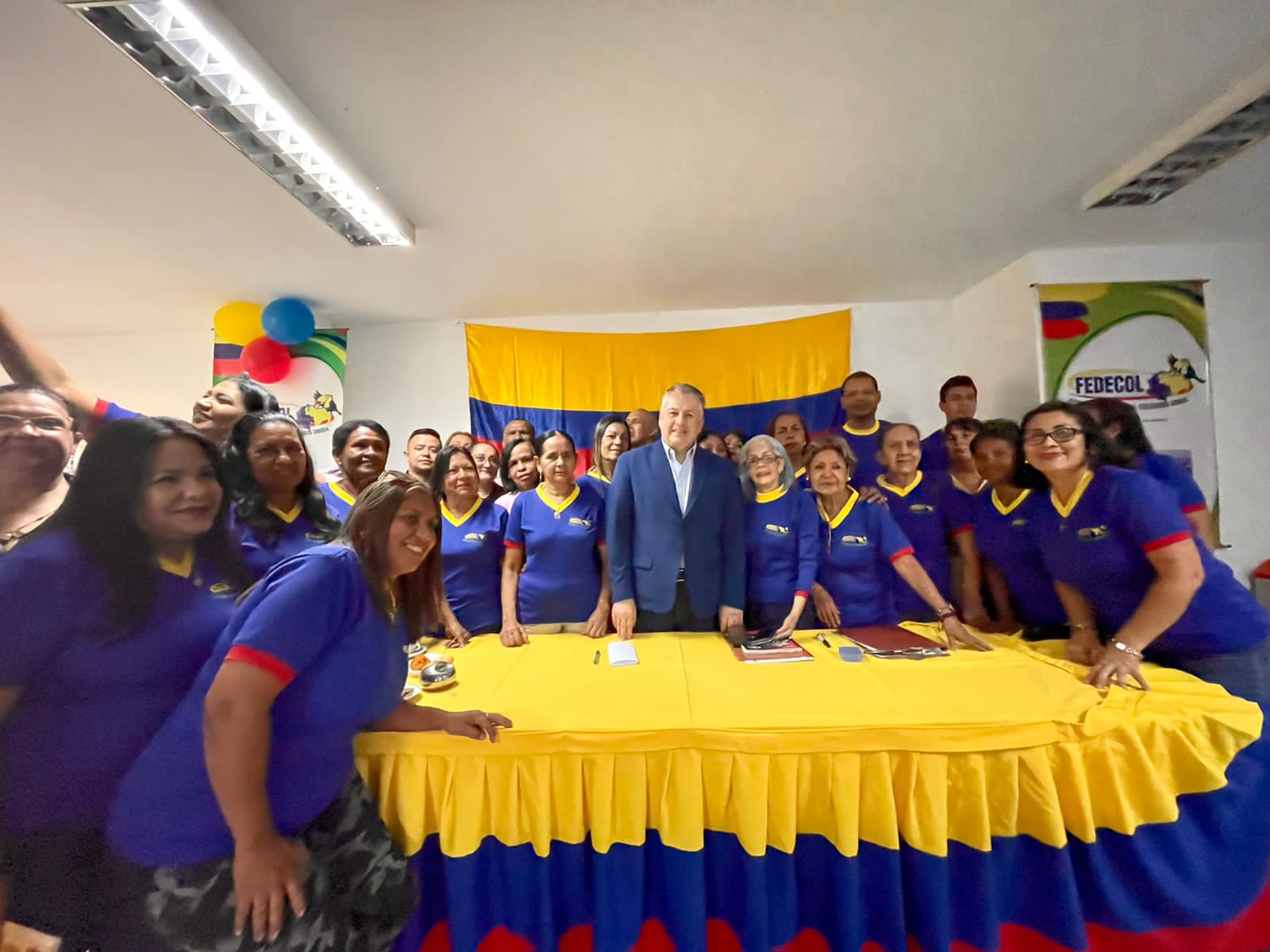 Encuentro de colombianos residentes en Caracas, Venezuela, para hablar sobre sus necesidades en temas consulares, médicos y de seguridad.
(Foto: Cortesía)