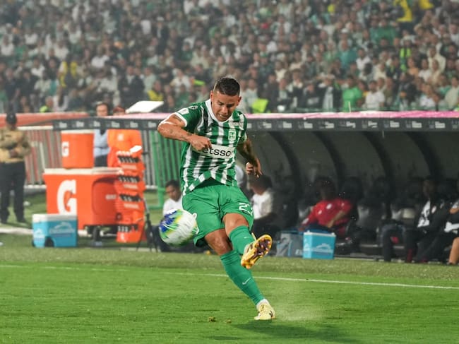 James Rodríguez durante su partido ante el Junior / Colprensa.