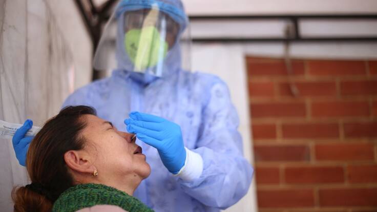 Reducción de 14 a 7 días de aislamiento y nuevo plan para toma de pruebas