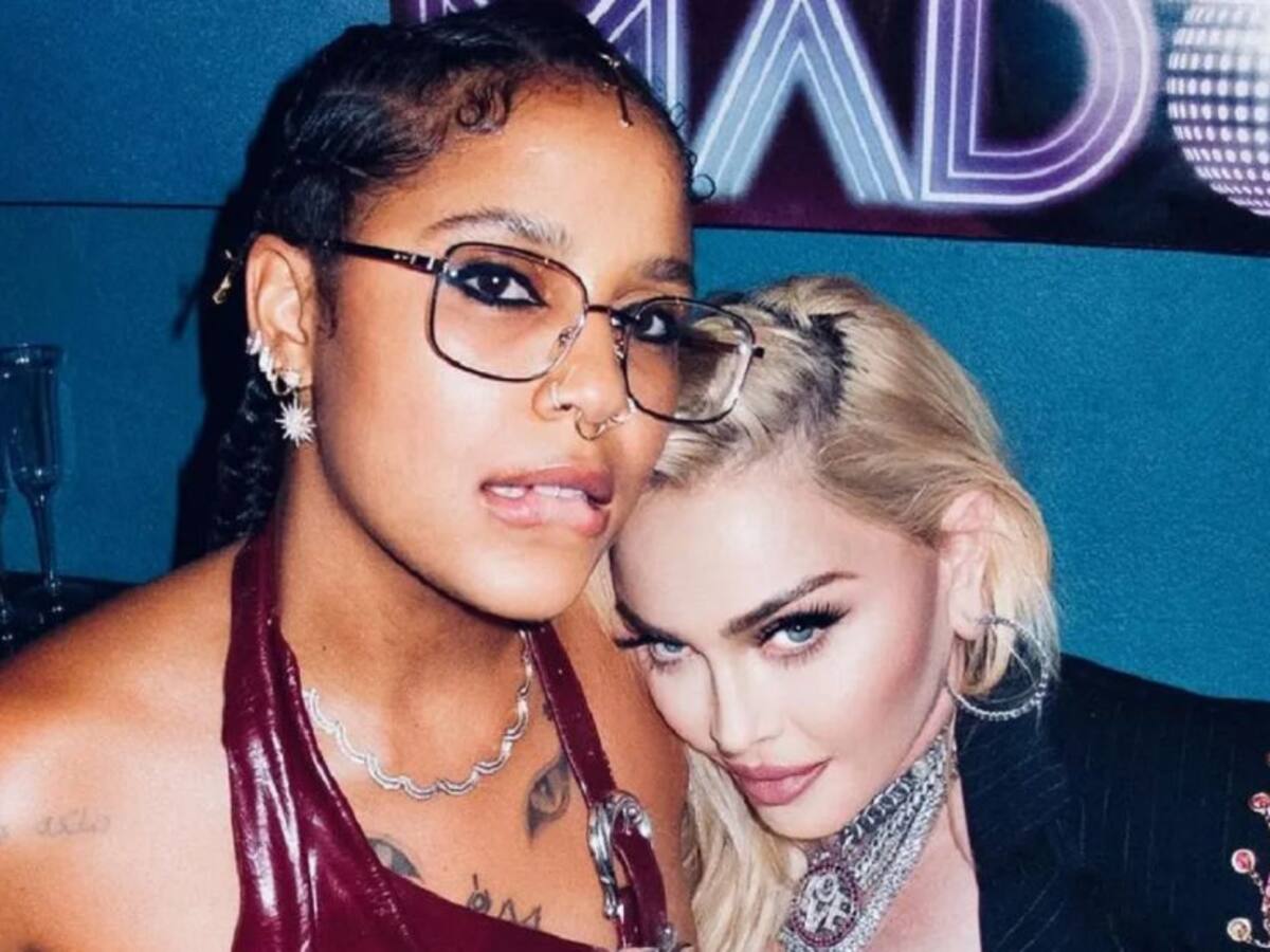 Video: Madonna sorprendió con beso con la rapera Tokischa