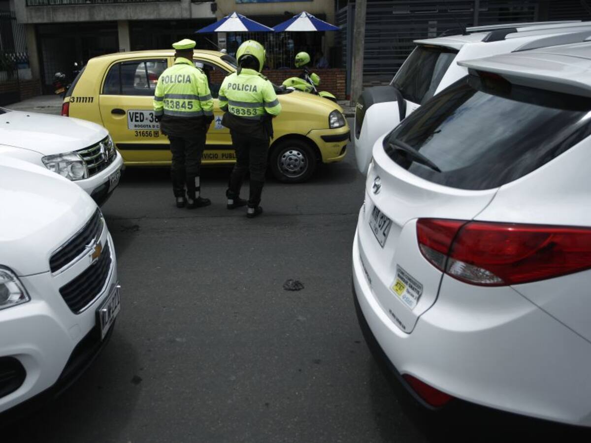 Califican de "persecución" las sanciones de Supertransporte a Uber y Cabify