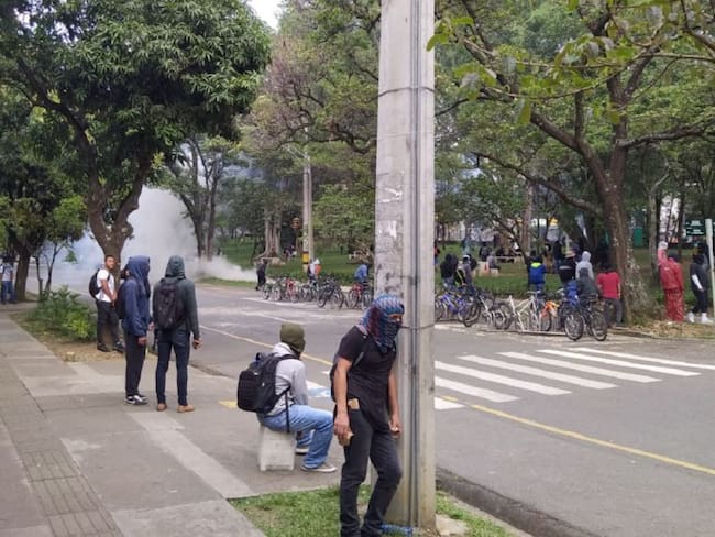Personas violentas en Medellín no hacían parte de las marchas: Alcalde