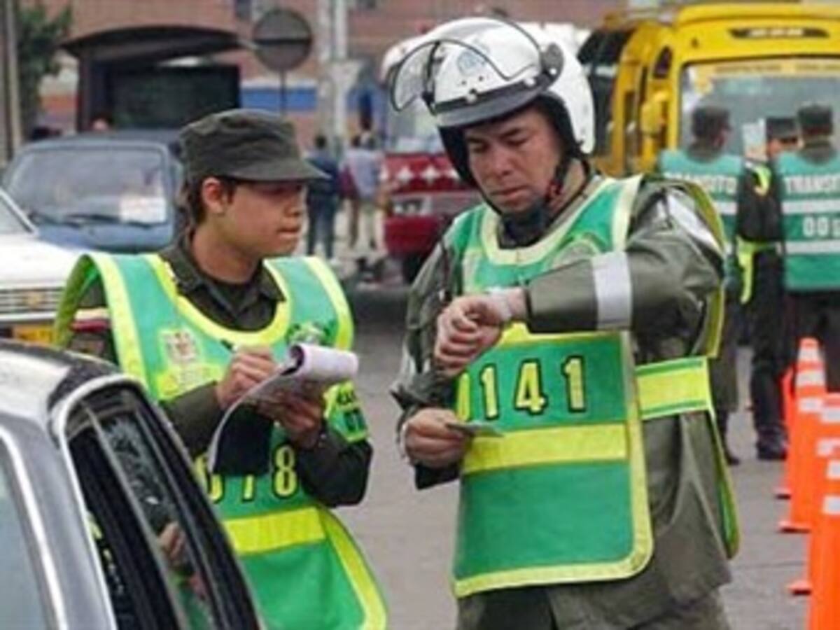 Cien multas y varios inmovilizados dejan las sanciones por “pico y placa” en Bogotá