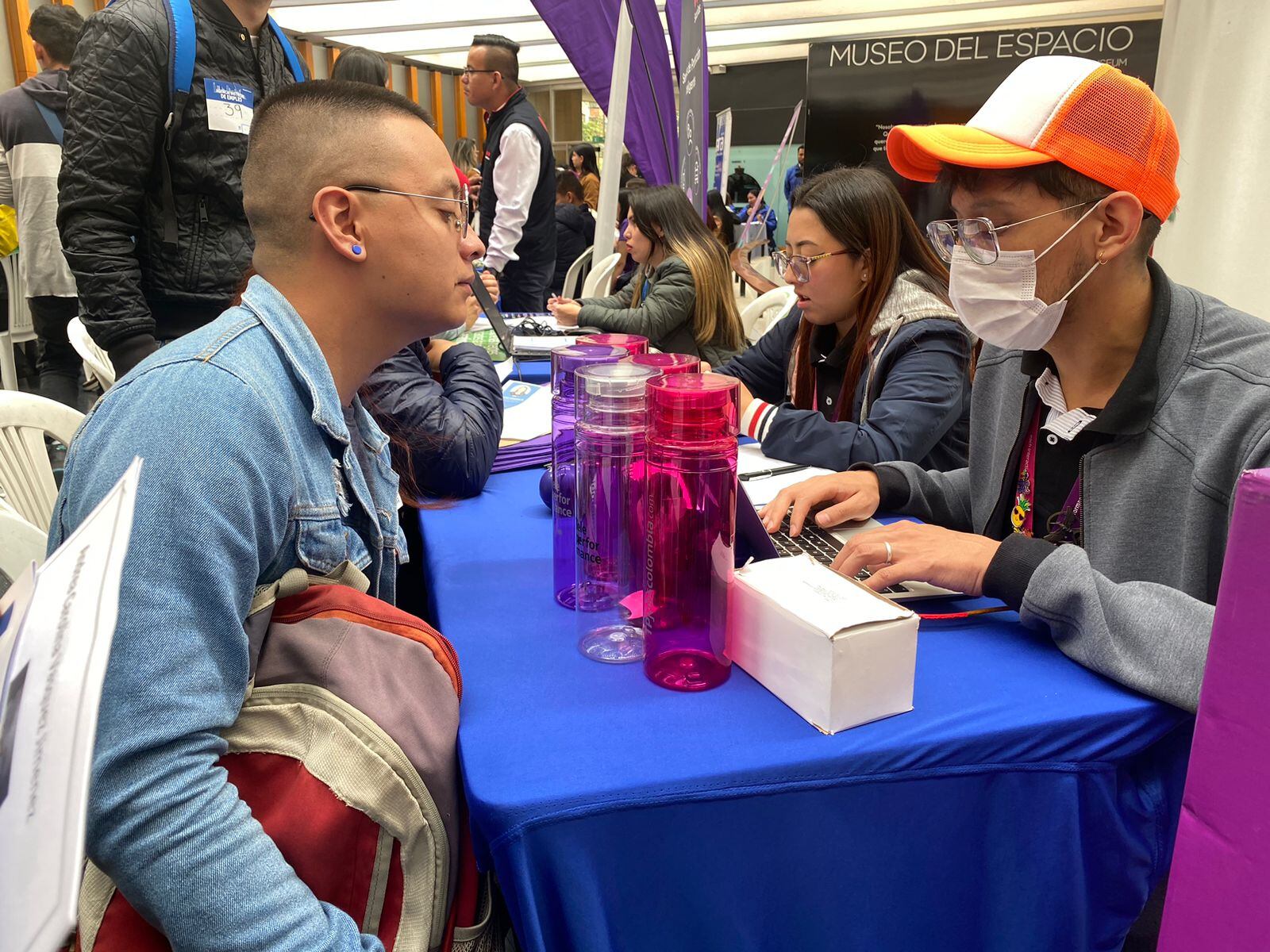 Feria de empleo en Bogotá, Caracol Radio