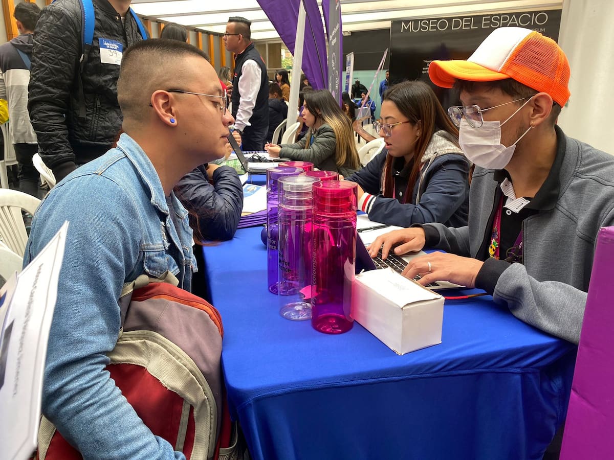 Hoy feria de empleo con 3 mil vacantes en Bogotá