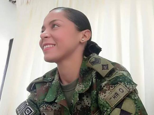 Exmilitar colombiana se unirá a la guerra en Ucrania para cubrir tratamiento médico
