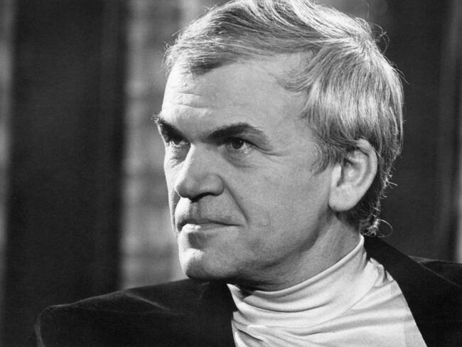 Portrait de Milan Kundera, en 1981. (Photo by Louis MONIER/Gamma-Rapho via Getty Images)