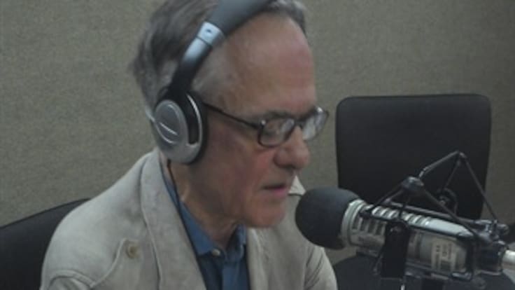 Políticos son sinvergüenzas que van tras de un botín: Fernando Vallejo