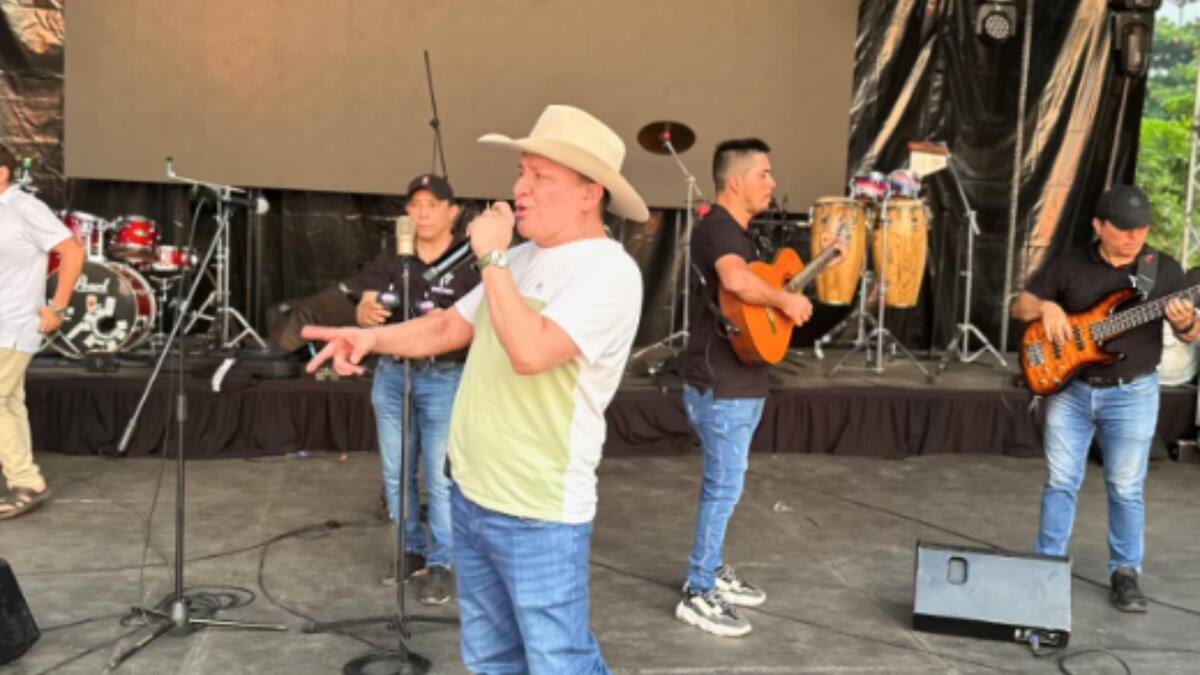 El artista ‘Yaguazo’ fue condecorado por el Congreso por llevar al mundo la música llanera