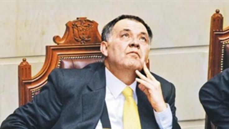 Procurador no podría acogerse a la objeción de conciencia, advierte constitucionalista