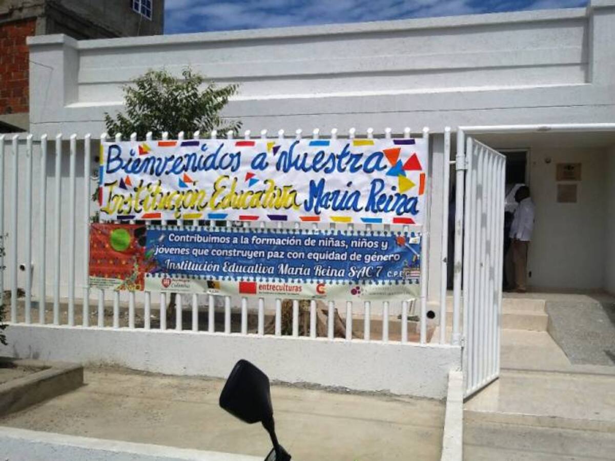 Mil millones de pesos invertidos en la I. E María Reina de Cartagena