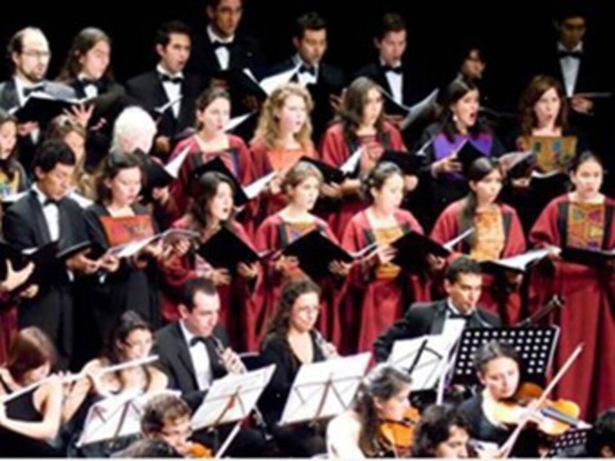 El coro de Uniandes conquista a China con canciones latinas y chinas
