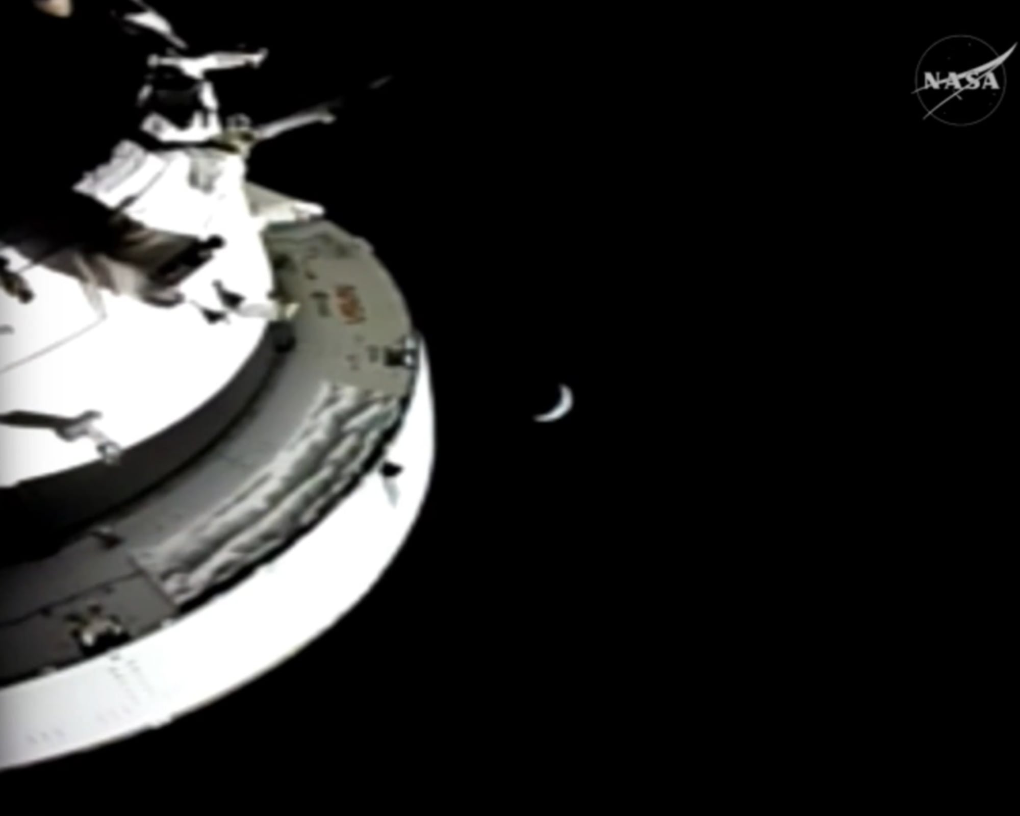 La cápsula Orión, que no tuvo conexión con la NASA por 40 minutos y alcanzó el punto más lejano desde la Tierra, volvió a comunicarse con la NASA.
(Foto: Captura de pantalla / NASA)