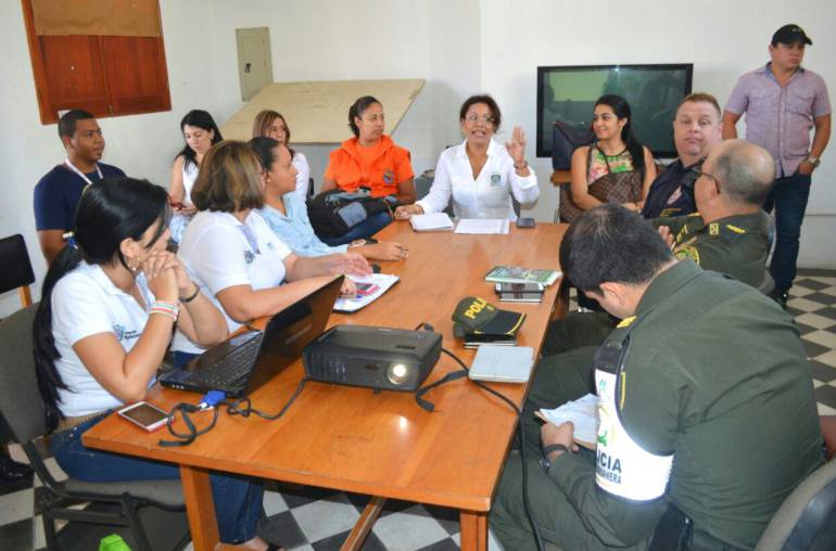 Gobernación del Magdalena, Policía, Bomberos, Defensa Civil, Bienestar Familiar, Alcaldía de Santa Marta, Secretaría de Salud, entre otras autoridades, siguen implementando estrategias para contrarrestar el uso de pólvora. Fotografía Gobernación del Magdalena.