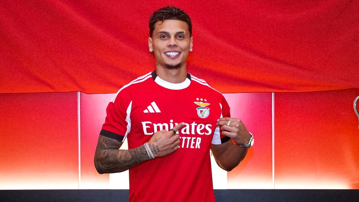 Benfica anuncia a Richard Ríos y le pone millonaria cláusula de rescisión