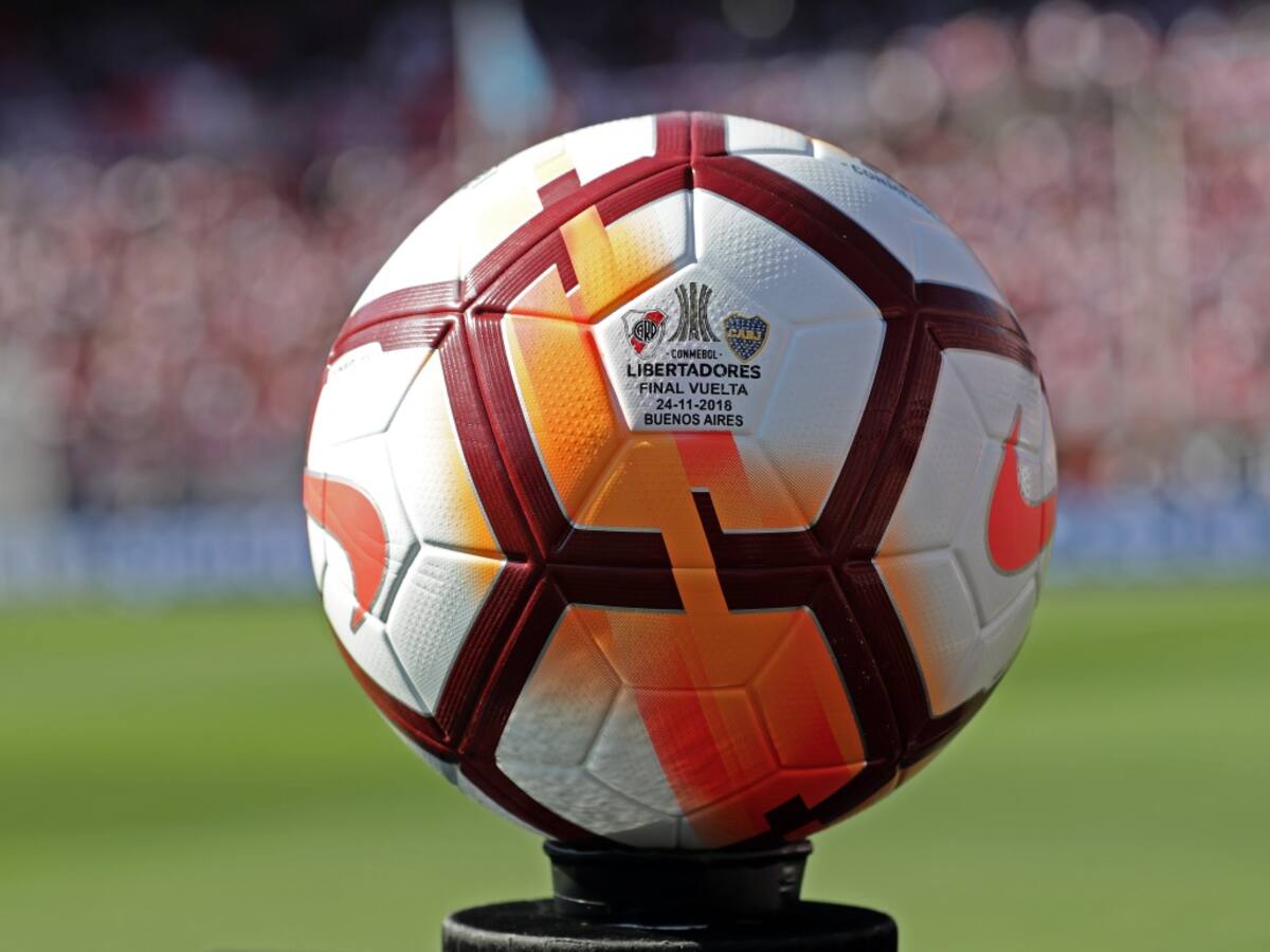 Personajes del fútbol reaccionan tras lo sucedido previo al River-Boca